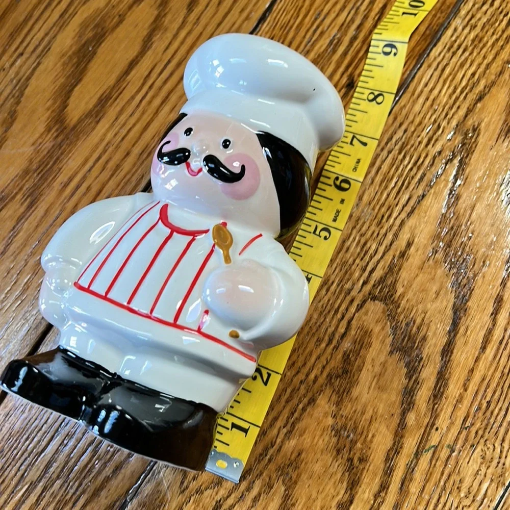 Vintage Avon Chef Andre utensil holder. Approximately 7” tall.
